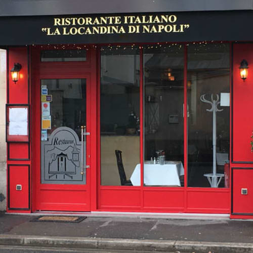 La Locandina di Napoli, Issy-les-Moulineaux