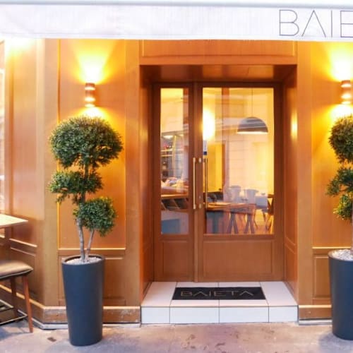 Baieta, Paris