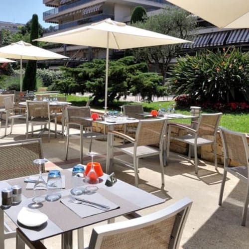 Hôtel Restaurant Les Strelitzias, Antibes