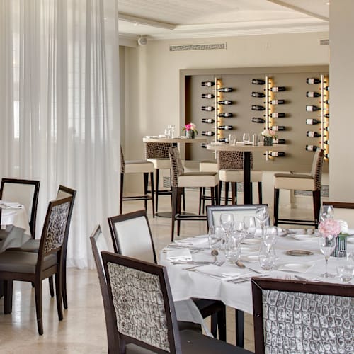 Hôtel Restaurant Les Strelitzias, Antibes