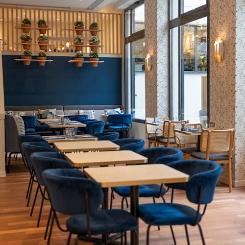 Nomad, Paris