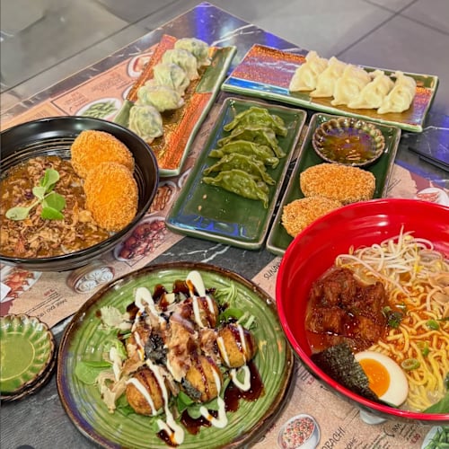 Tasty ramen & Tasty dumpling, Monza