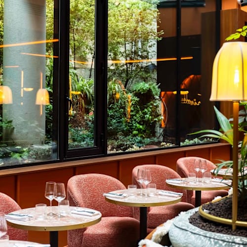 Frivole, Paris