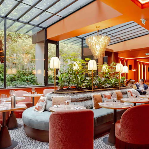Frivole, Paris