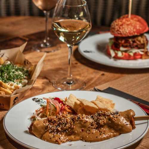 Batavia 1894, Wormer