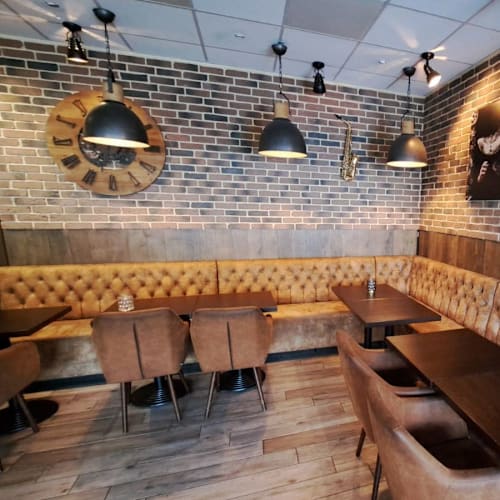Woodpizza, Acacias