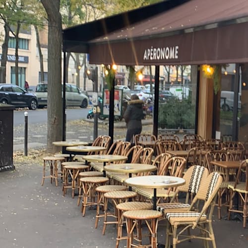 L'apéronome, Paris