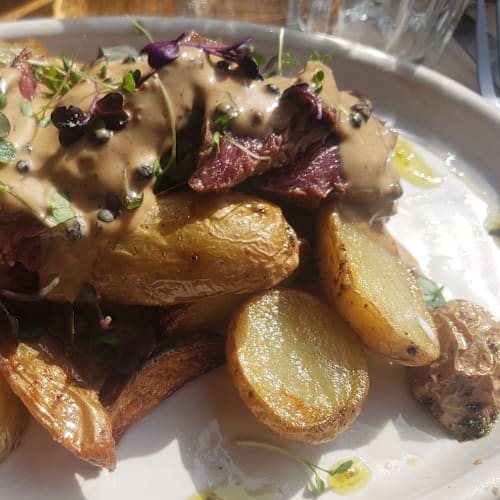 L'apéronome, Paris