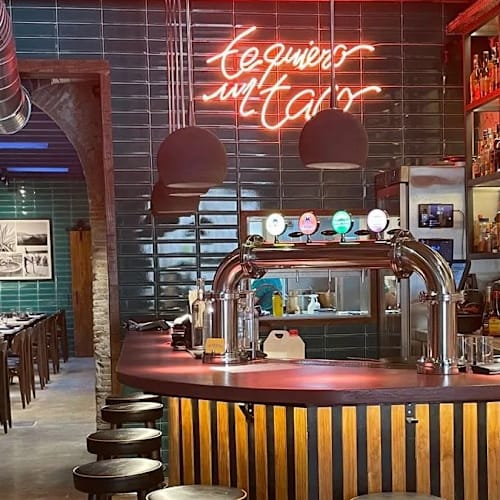 Las Tres Mentiras, Barcelona