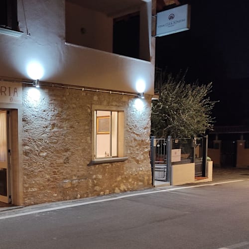 Vinaccia & Bonzoni, Ome