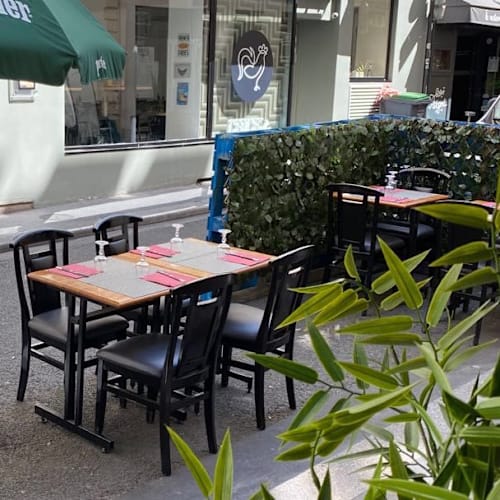 Momidji, Paris