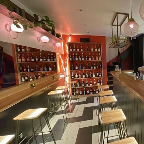 Ovanac (Bar à vin), Paris