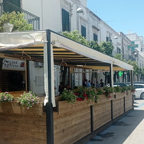 Pikó, Cisternino