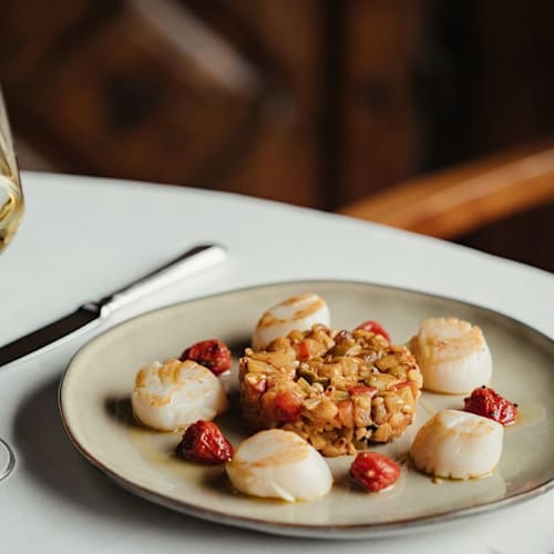 La Fenetre, La Salle