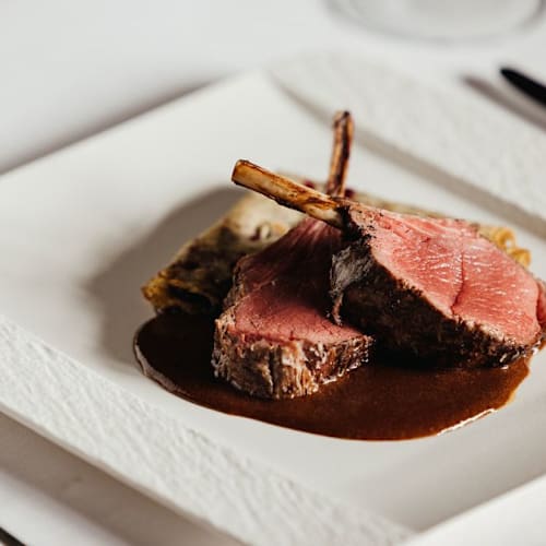 La Fenetre, La Salle