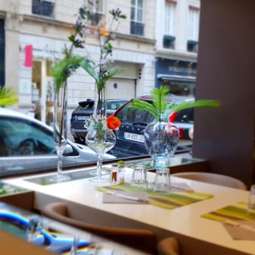 Ichii Yooki, Paris