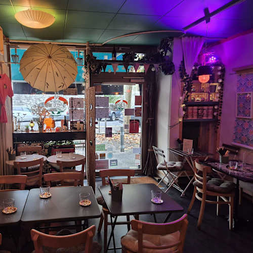 Yvonne & Nala, Genève