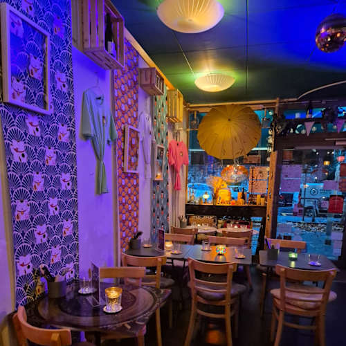 Yvonne & Nala, Genève