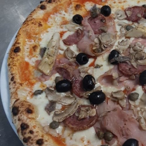 Seagull Tavern, Telti