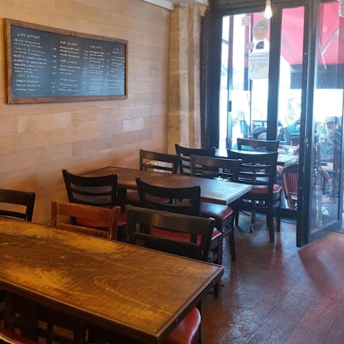 Le Petit Café, Paris