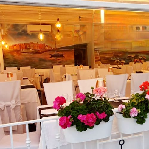 Ristorante Mustafà Al Porto Di Pozzuoli, Pozzuoli