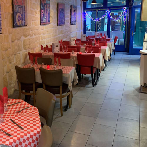 L'AIle Dorado, Paris