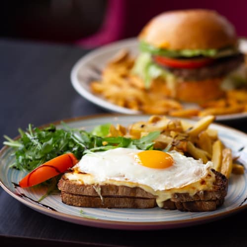 Le Central, Fontainebleau