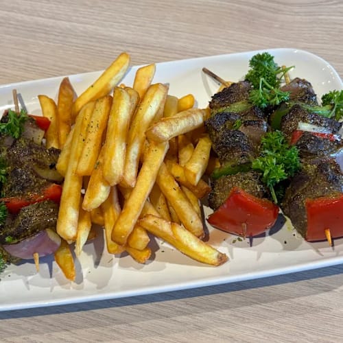 L& J Lounge, Vauhallan