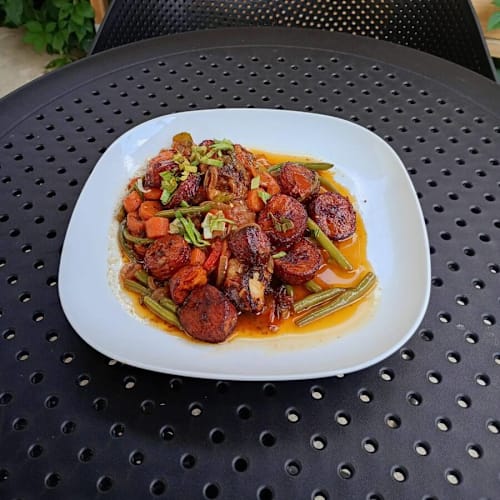 L& J Lounge, Vauhallan