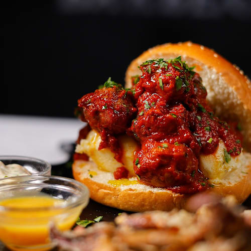 Largo Galeffi 1, Montevarchi