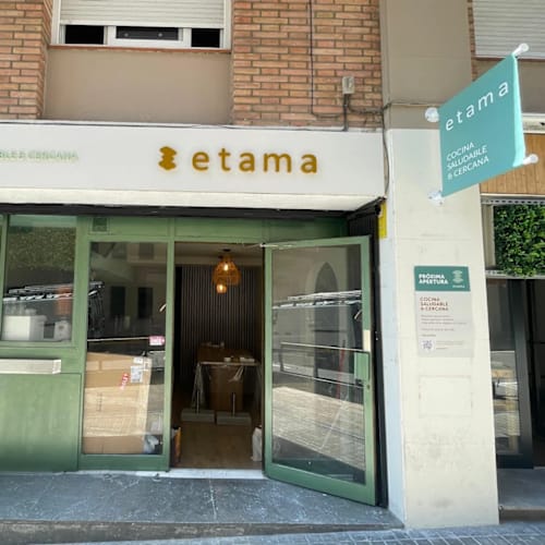 Etama, Barcelona