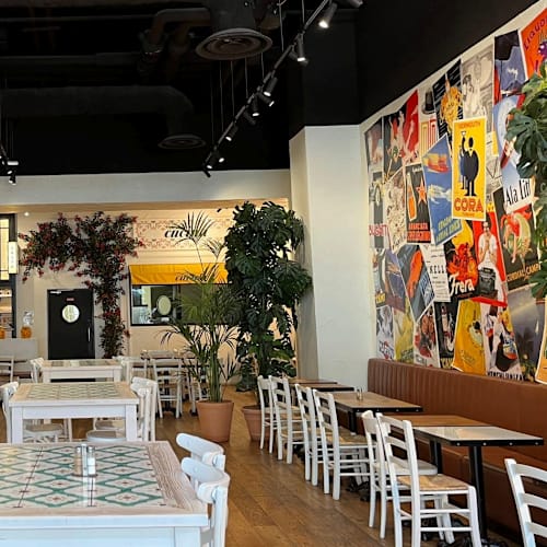 IT - Italian Trattoria Marseille Les Terrasses du Port, Marseille