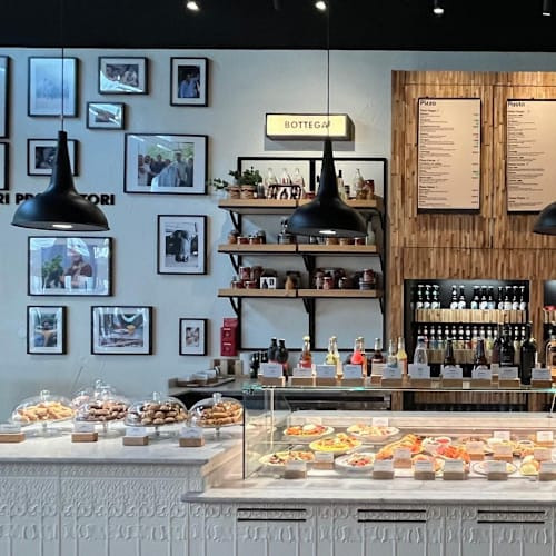 IT - Italian Trattoria Marseille Les Terrasses du Port, Marseille