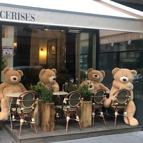 Aux Cerises, Paris
