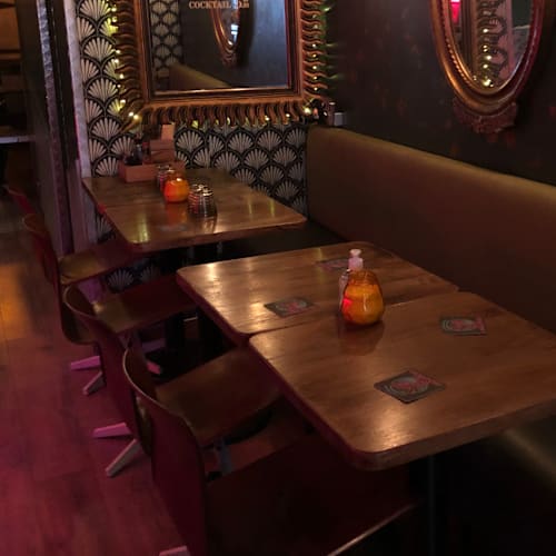 New York Cafe, Paris