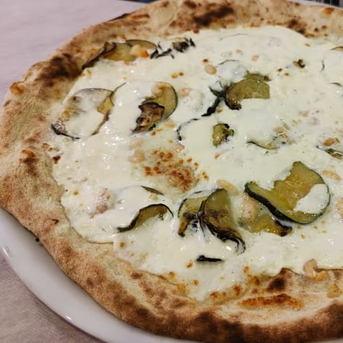Pizzeria Miky, Brindisi