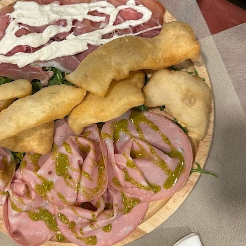 Pizzeria Miky, Brindisi
