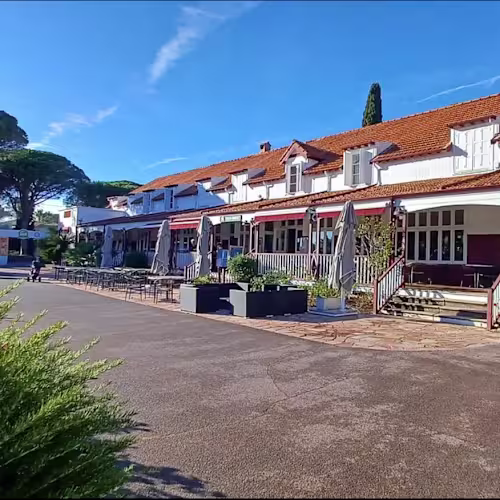 Le Pavillon, Saint-Raphaël