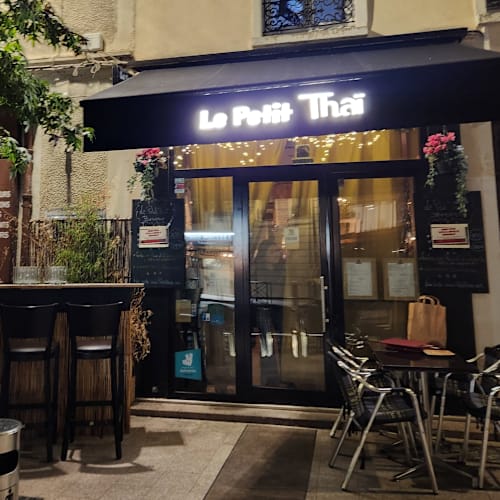 Le Petit Thaï, Puteaux