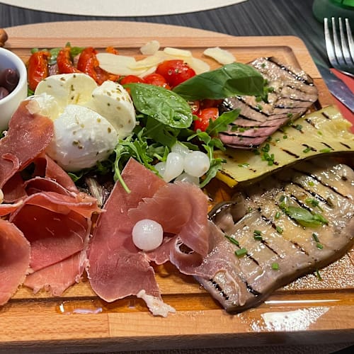 Mama Luca, Brugge