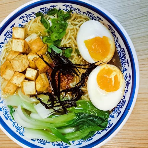 Feng Hua, Paris