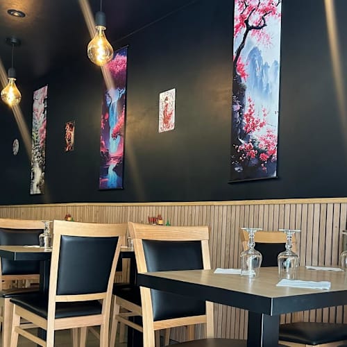 Feng Hua, Paris