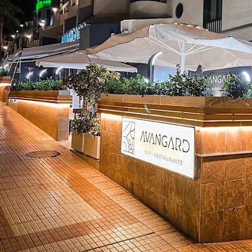 Avangard, Los Cristianos