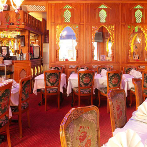 Etoile du Kashmir, Paris