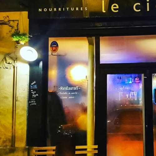 Le Ciel, Paris