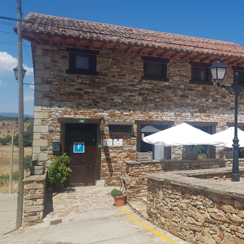 Posada de Serrada, Serrada de la Fuente