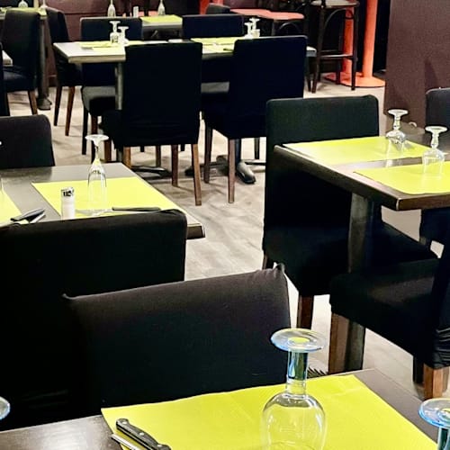Genas Tandoori, Bron