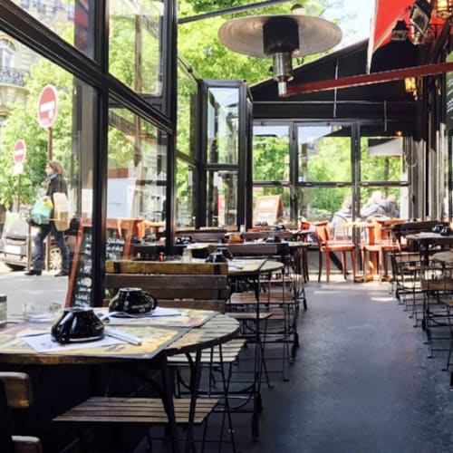 A l'étoile d'or, Paris
