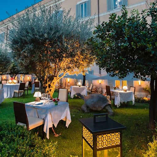 Unique Al Palatino Garden Restaurant, Roma