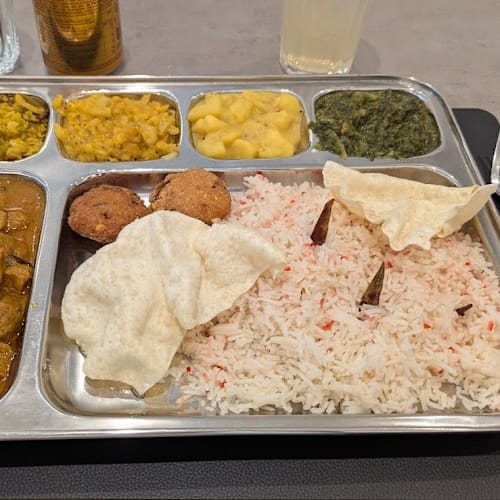 Sinna Lanka, Annemasse